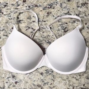 PINK Wear Everywhere Push-up